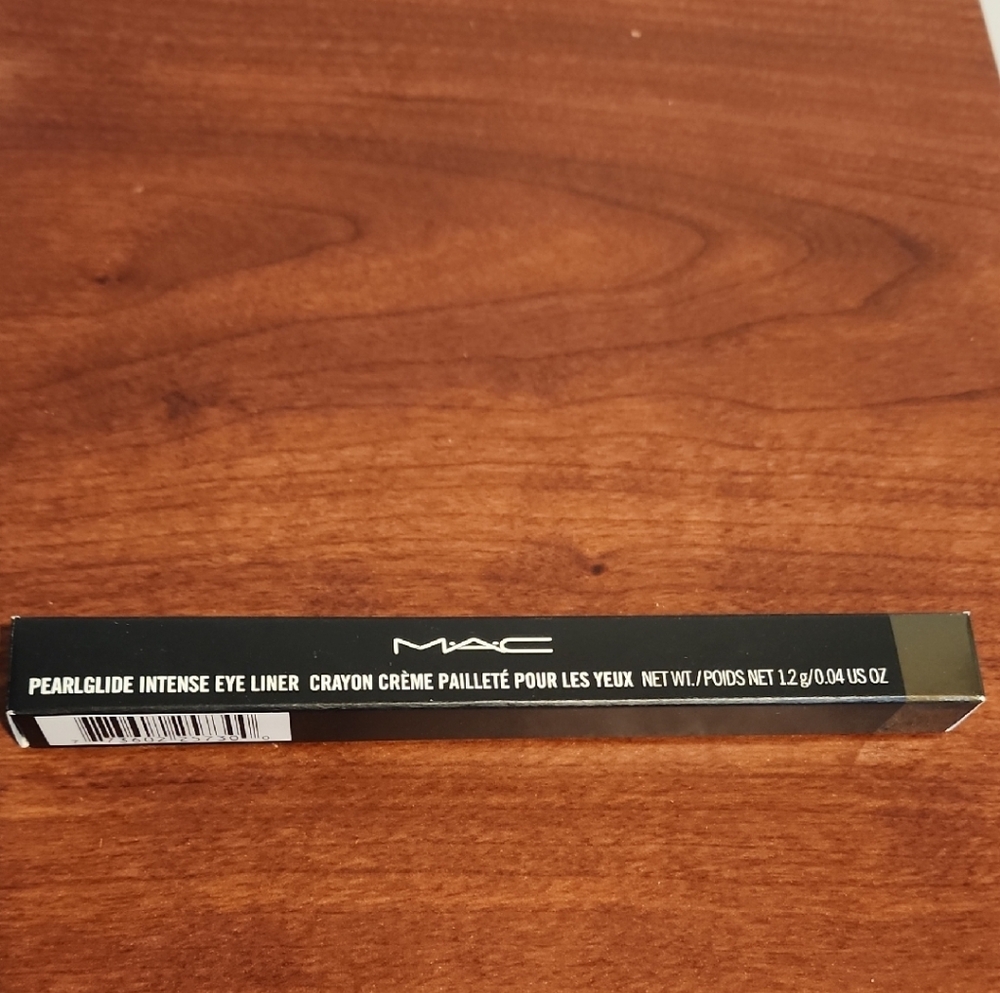 RARE MAC Pearlglide Intense Eye Liner - Black Line